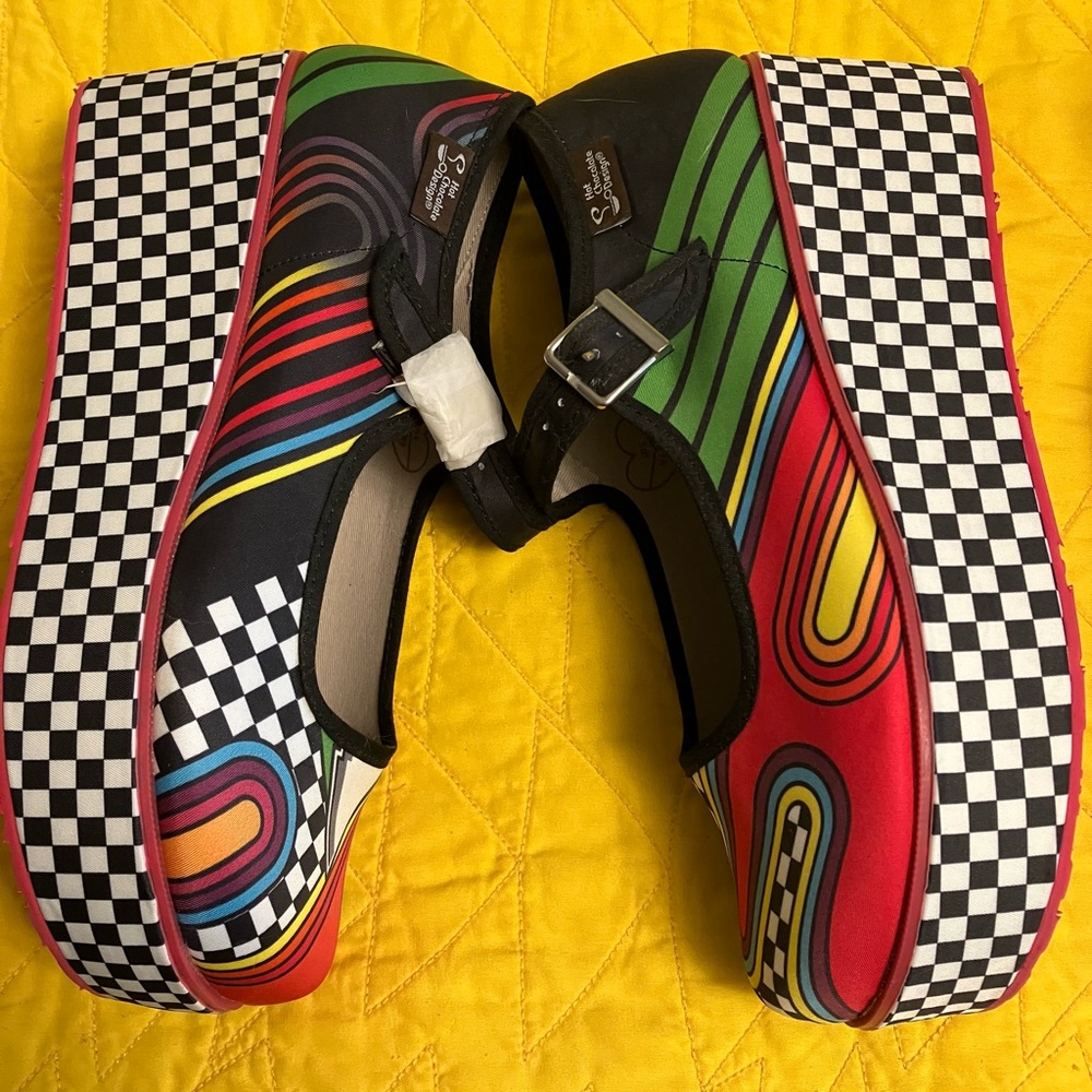 Women's 9/39 Hot Chocolate Design “1980” Mary Jane Platform Shoes NWT - Picture 6 of 6